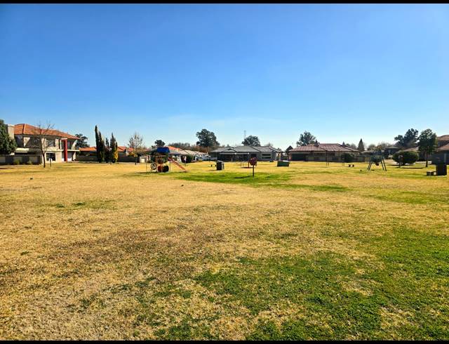 677M² VACANT LAND FOR SALE IN RISIVILLE